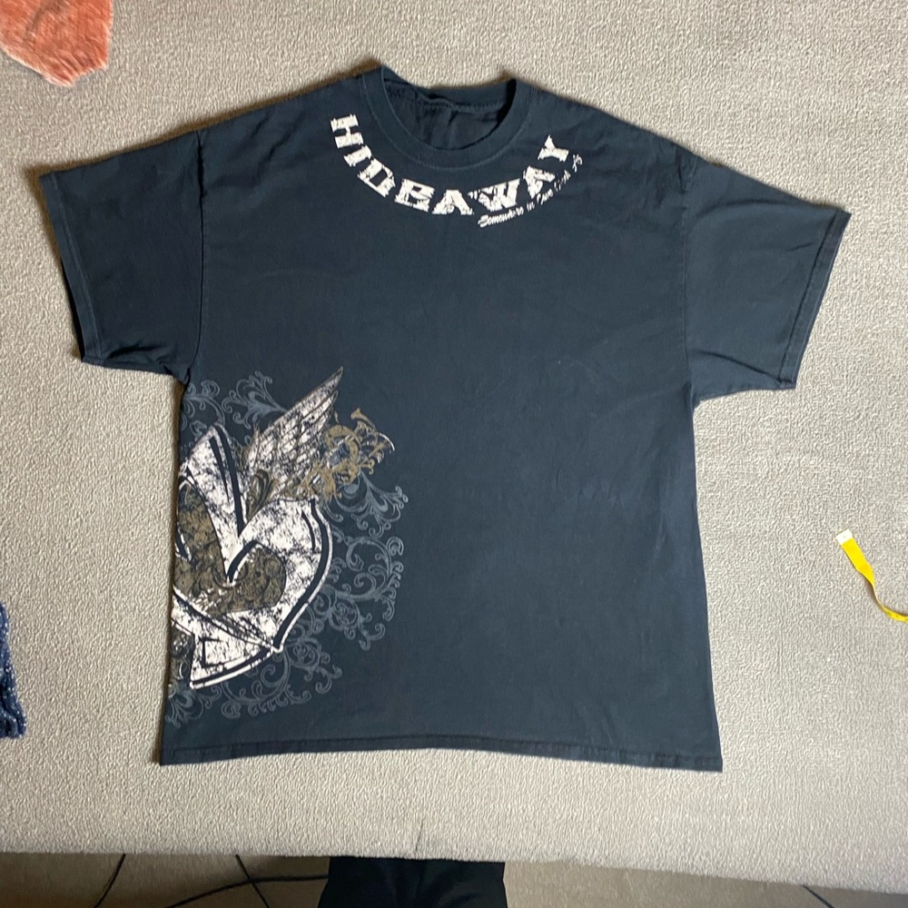 Men’s Hideaway Bar Tee